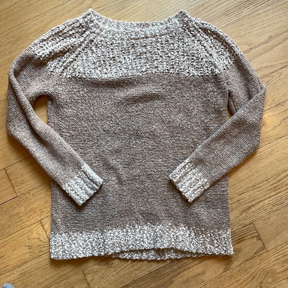 Fate sweater, taupe women’s size small